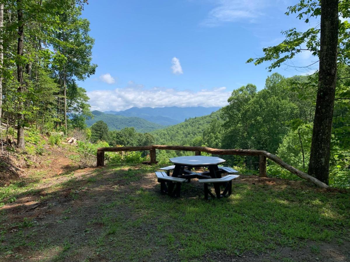 Maison d'hôtes Hideaway At Harvest Moon à Sylva Extérieur photo